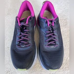 Women’s Hoka Bondi 7 Shoes in Black and Pink - Size 10